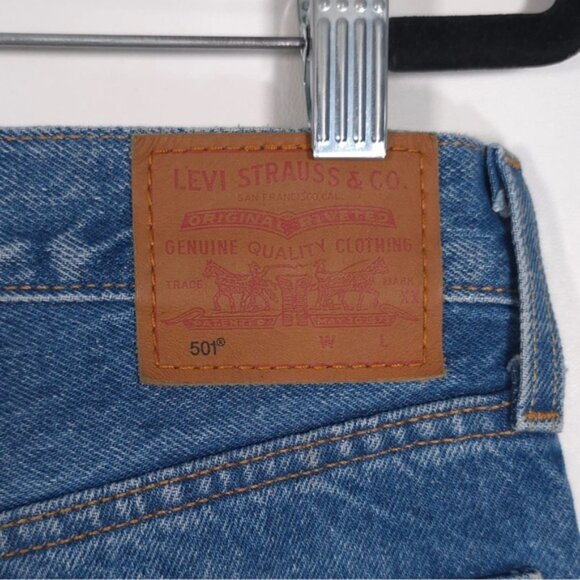 LEVI’S PREMIUM 501 Women’s Button Fly Distressed Jeans Straight Cotton 30x30 - Picture 14 of 16